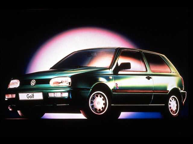 Golf 1.6/75 CV cat 3 porte Movie - 3/4 anteriore