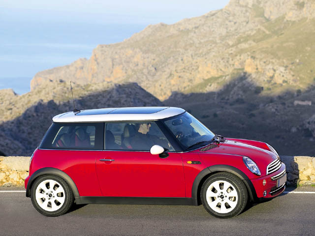 Mini 1.4 tdi One D de luxe - 3/4 anteriore