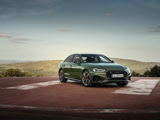 A4 40 TFSI quattro S tronic S line edition - E2
