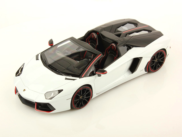 Aventador 6.5 V12 LP700-4 Pirelli Edition Roadster - E2