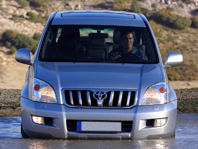 Land Cruiser 3.0 D-4D 16V cat 3 porte - frontal
