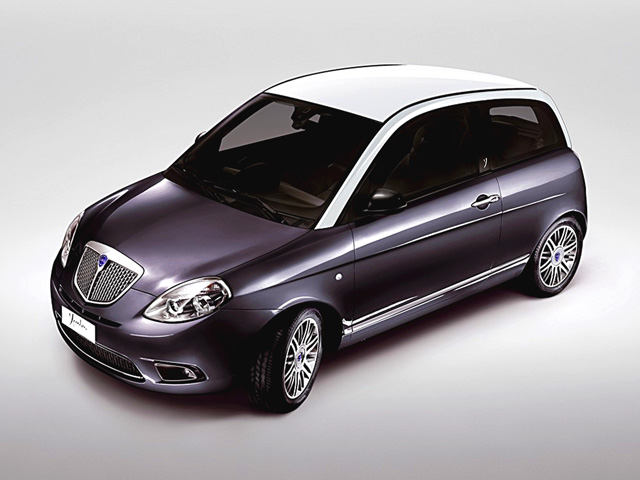 Ypsilon 1.2 69 CV Diva - 3/4 anteriore
