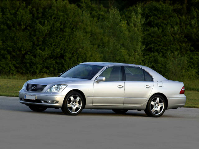 LS 430i V8 32V cat Ambassador - 3/4 delantero