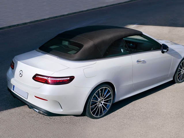 E 220 d Auto Cabrio Premium - 3/4 posteriore