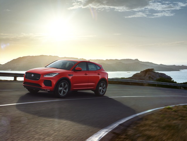 E-Pace 2.0 249 CV AWD aut. Chequered Flag - 3/4 delantero