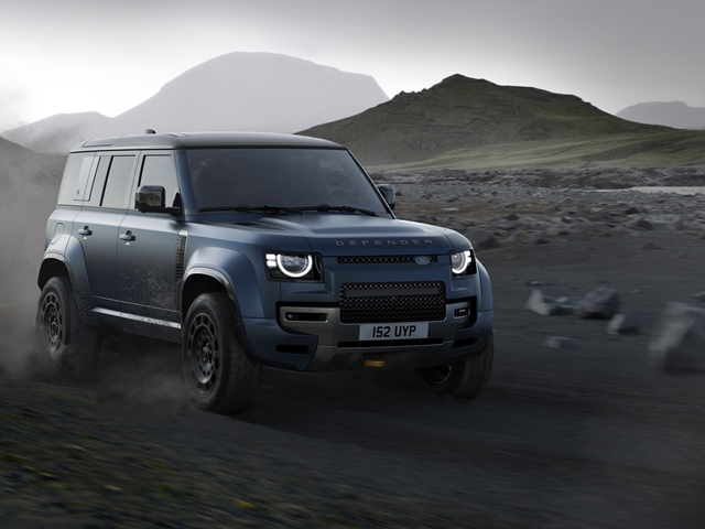 Defender 110 4.4 V8 635 CV AWD Auto OCTA Black - E2
