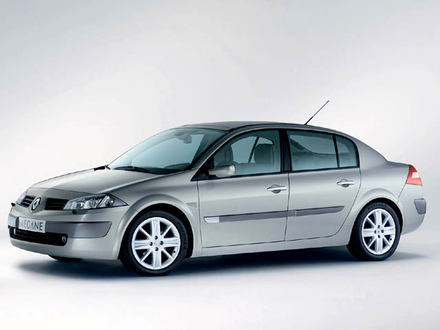 Mégane 1.5 dCi/100CV 4 porte Sportway - 3/4 anteriore