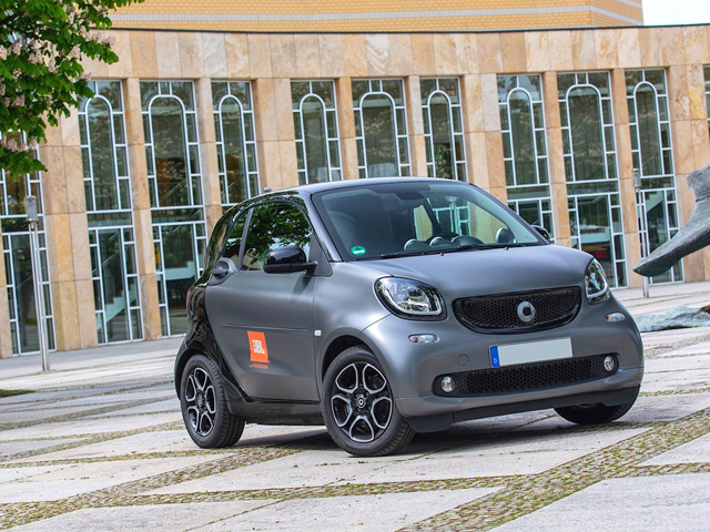 fortwo 90 0.9 Turbo twinamic JBL - E2