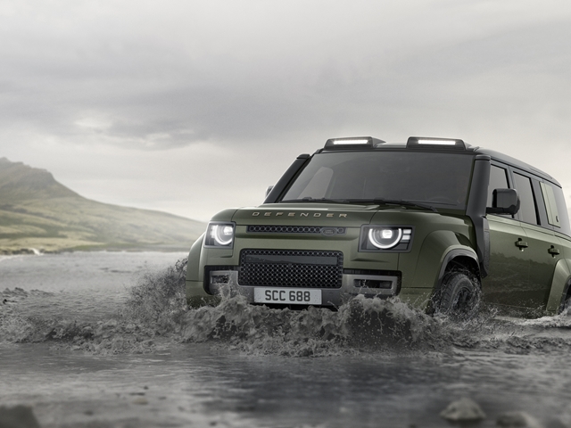 Defender 110 4.4 V8 537 CV AWD Auto OCTA Black - E2
