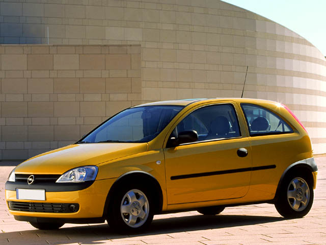 Corsa 1.7 16V DTI cat 3 porte - 3/4 anteriore