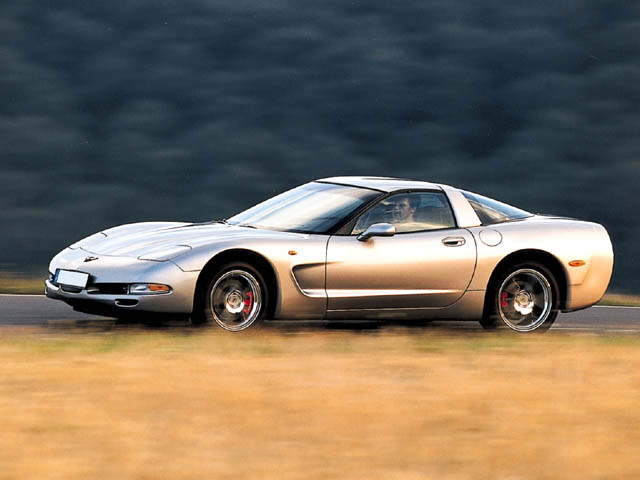 Corvette C5 5.7 V8 Coupé 50th Anniv. - E2