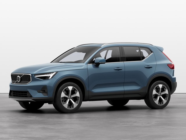 XC40 B4 AWD automatico Ultimate Bright - 3/4 anteriore
