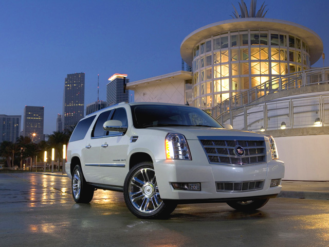 Escalade 6.0 V8 aut. Platinum Edition Hybrid - E2