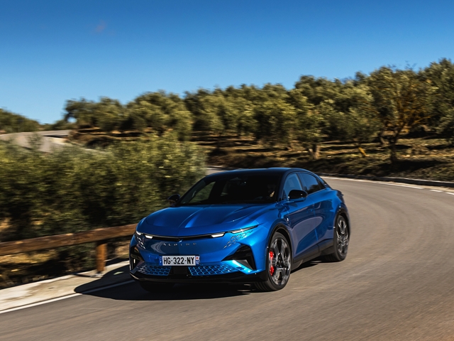 Alpine A390