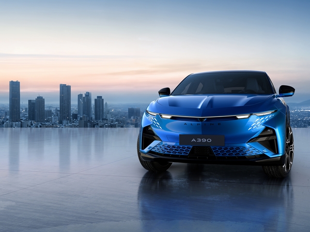 Alpine A390