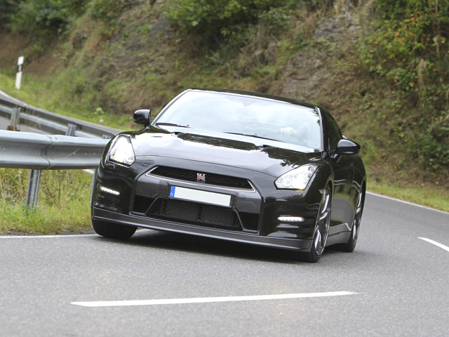 GT-R 3.8 V6 Black Edition - E2