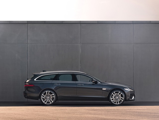 XF Sportbrake 2.0 300 CV AWD aut. R-Dynamic Black - E3
