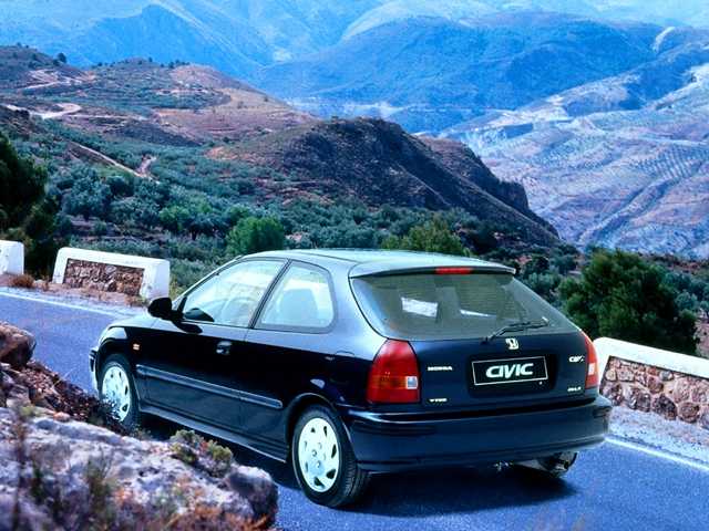 Civic 1.5i 16V V-TEC cat 3 porte LS - E4