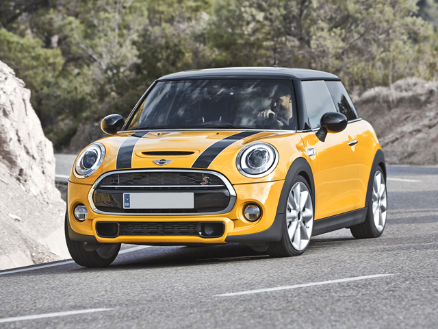 Mini 2.0 Cooper S Hype - 3/4 anteriore