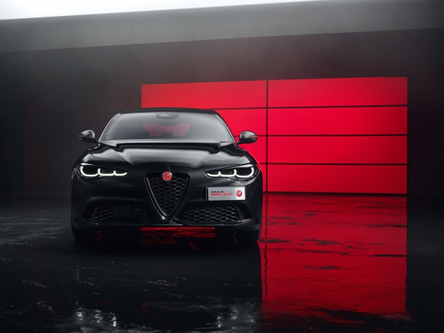 Giulia 2.2 Turbodiesel 210 CV AT8 AWD Q4 Edizione Luna Rossa - E1