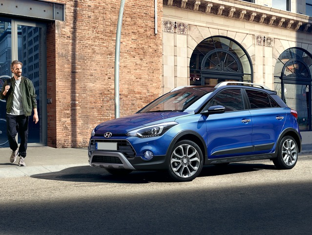 i20 1.0 T-GDI 5 porte Active Connectline - 3/4 delantero