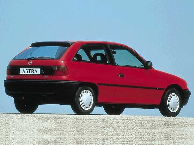 Astra 1.7 turbodiesel cat 3 porte GT - 3/4 posteriore