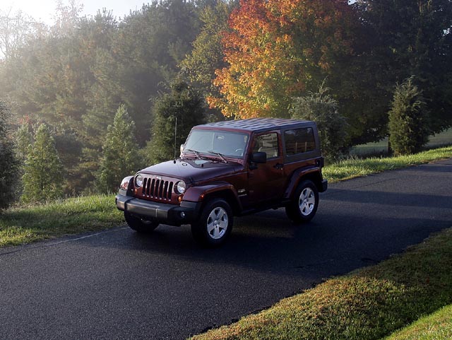 Wrangler 2.8 CRD DPF Arctic Auto - 3/4 anteriore