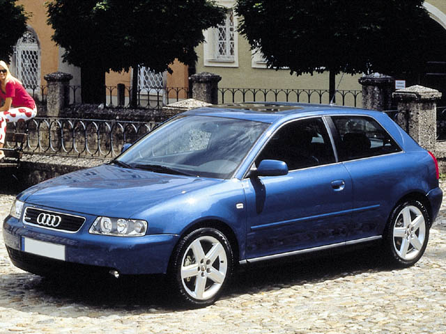 A3 1.8 T/180 CV cat 3p. quattro Ambition - 3/4 anteriore