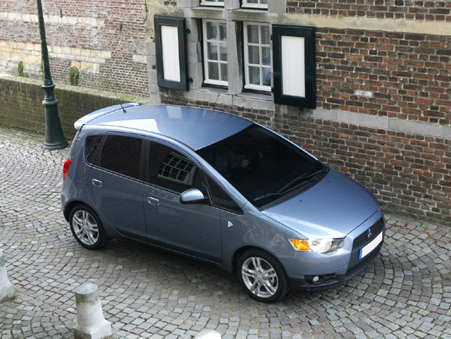 Colt 1.1 12V 5p. Sound Climatic - E2