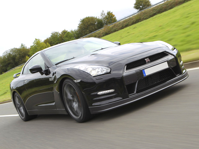 GT-R 3.8 V6 Premium Edition - E2