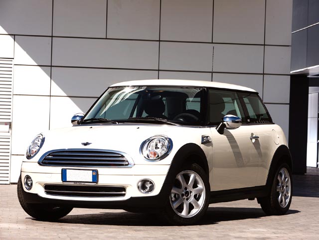 Mini 1.4 16V One (55kW) - 3/4 anteriore