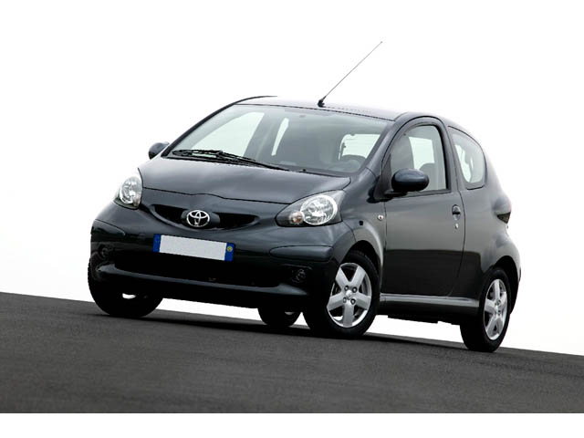 Aygo 1.0 12V VVT-i 3 porte Griffe - 3/4 anteriore