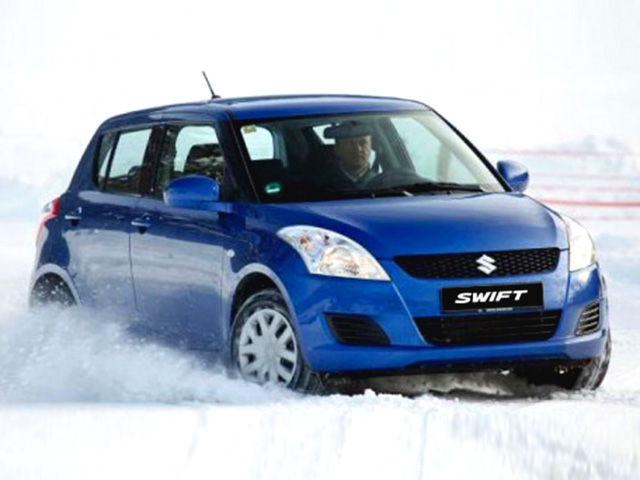 Swift 1.2 VVT 4WD 5 porte B-Easy - 3/4 anteriore