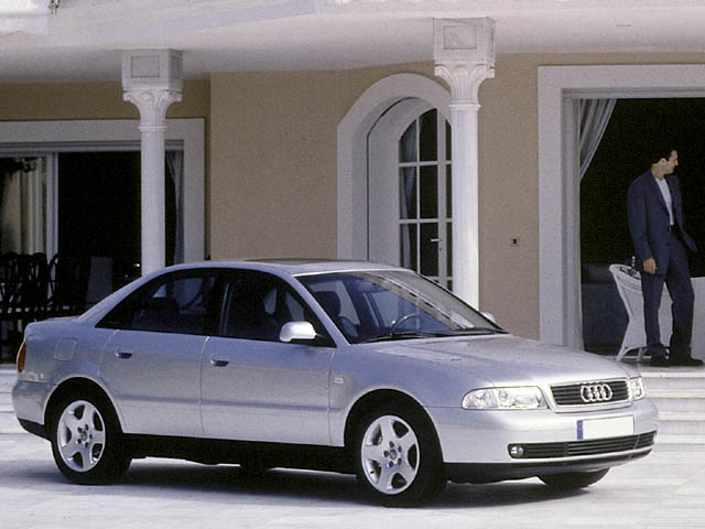 A4 2.4 V6 cat Ambiente - E2