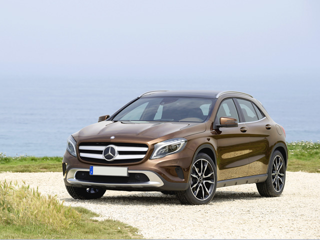 GLA 220 CDI Automatic 4Matic Premium - 3/4 delantero